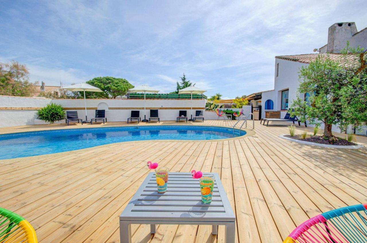 Hotel La Palunette Saintes-Maries-de-la-Mer Ngoại thất bức ảnh
